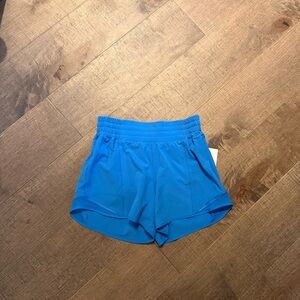 Lululemon Hotty Hot Shorts HR 4” nwt